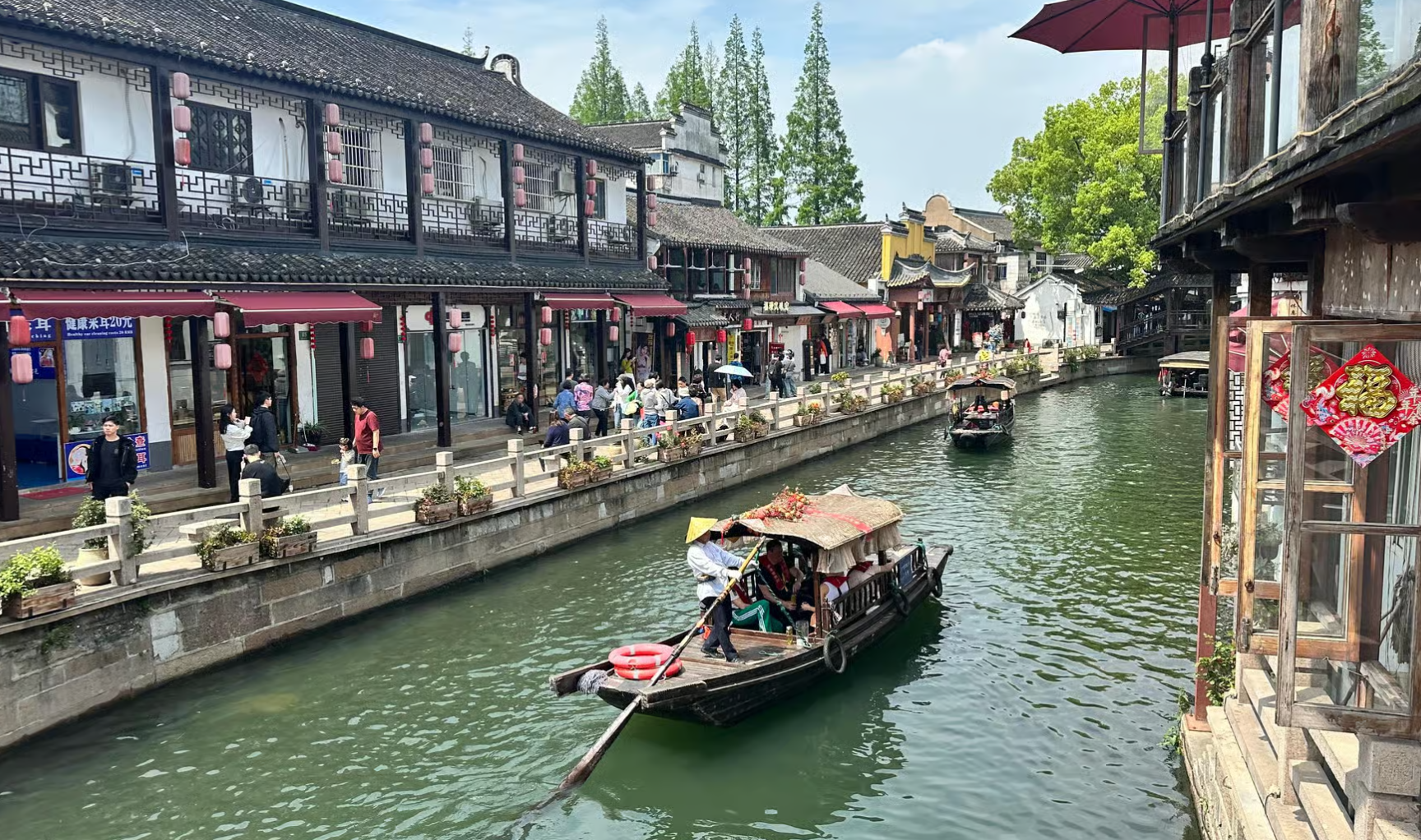 Shanghai Zhujiajiao Water Town Private Tour with Boat Ride, Garden & Hotel Transfer