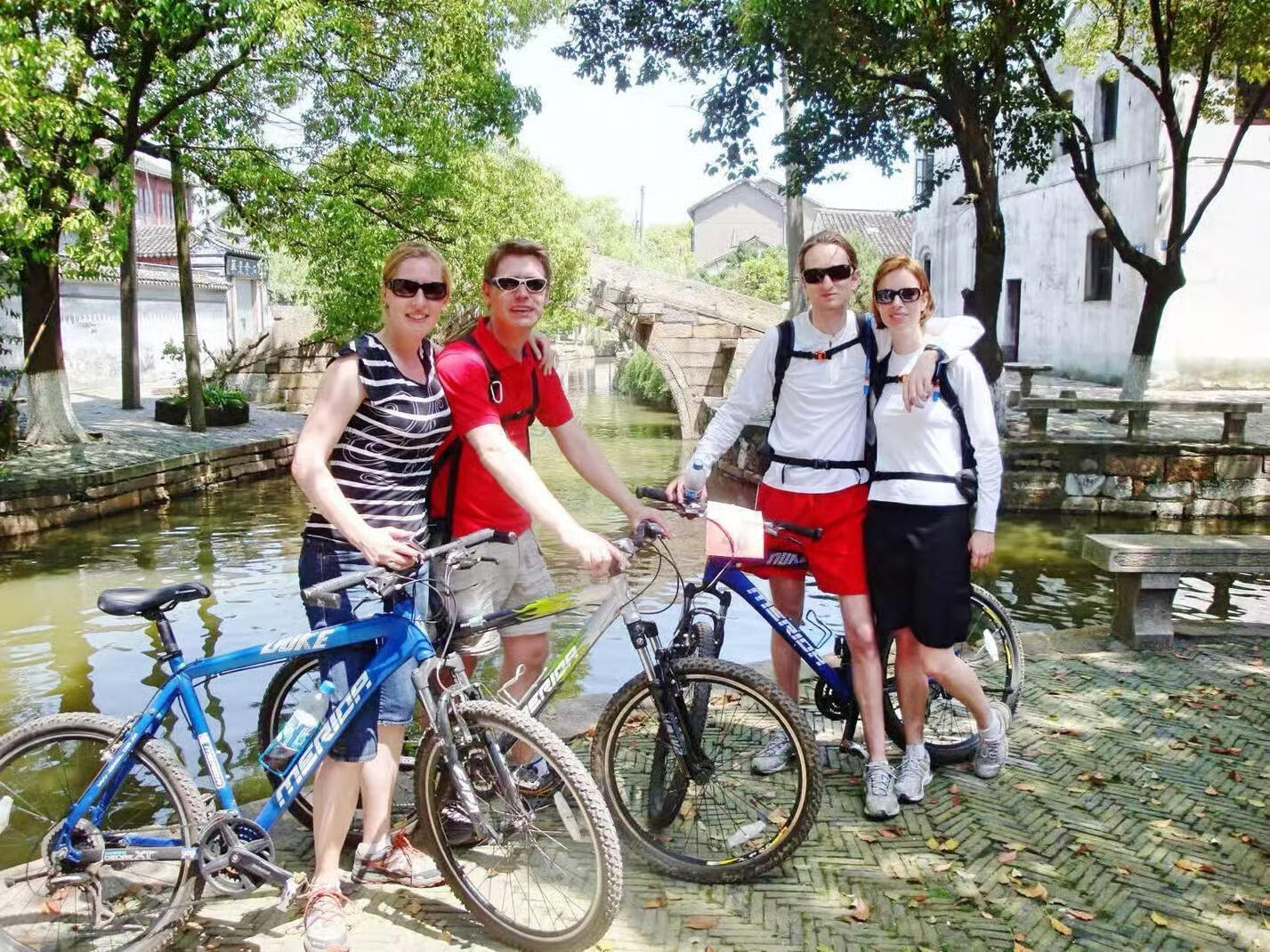Zhujiajiao Water Town Cycling Escape & Boat Cruise: Ancient Lanes, Canals & Local Lunch