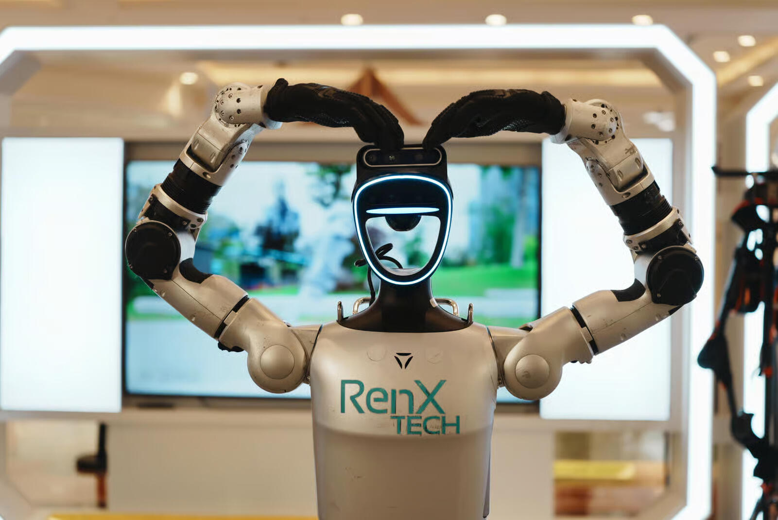 Shanghai Future Tech Tour: Robotics, EVs & Drones