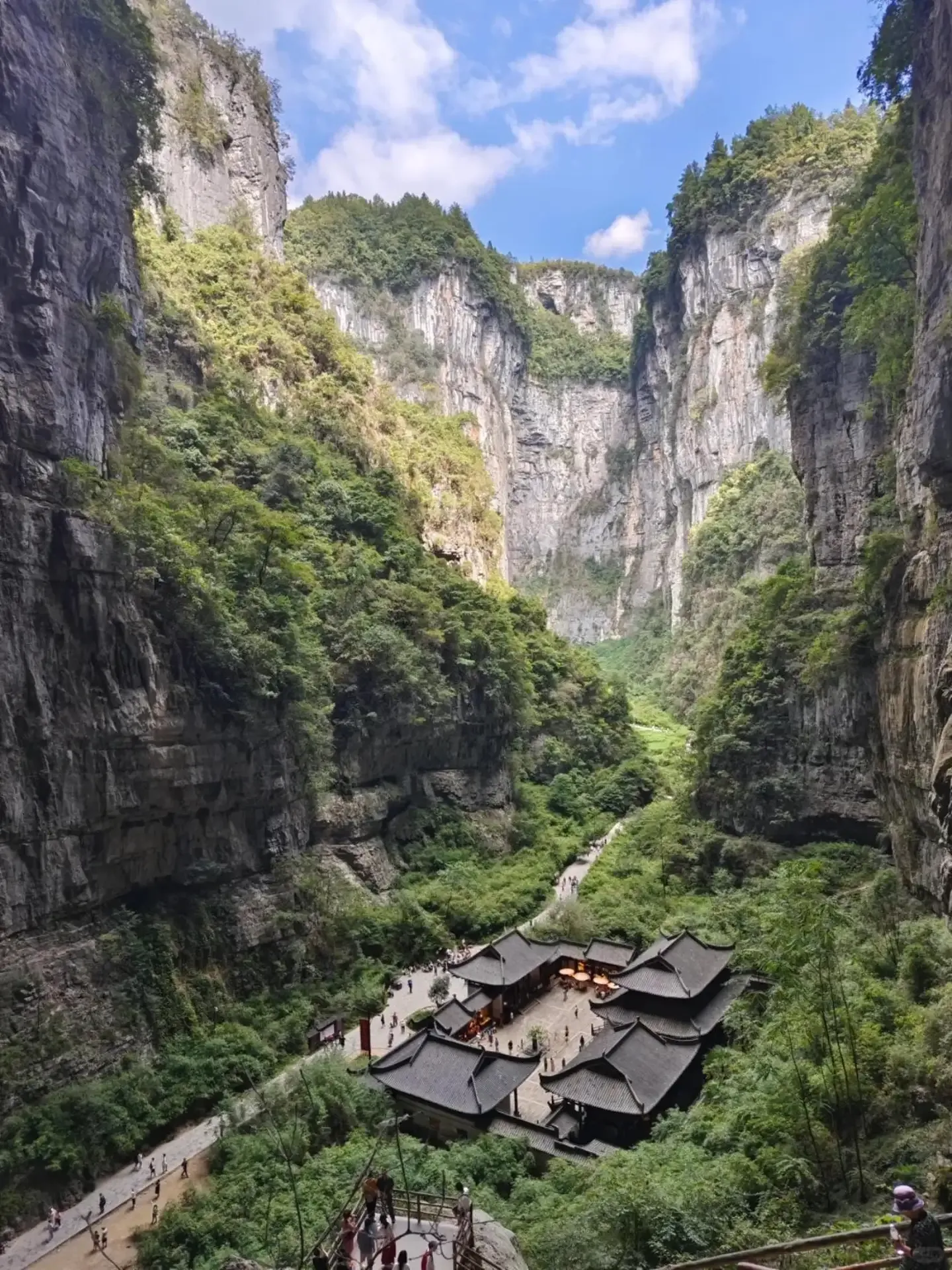 Wulong Three Natural Bridges Karst Day Tour: Transformers Filming Site & Tiankeng Canyon