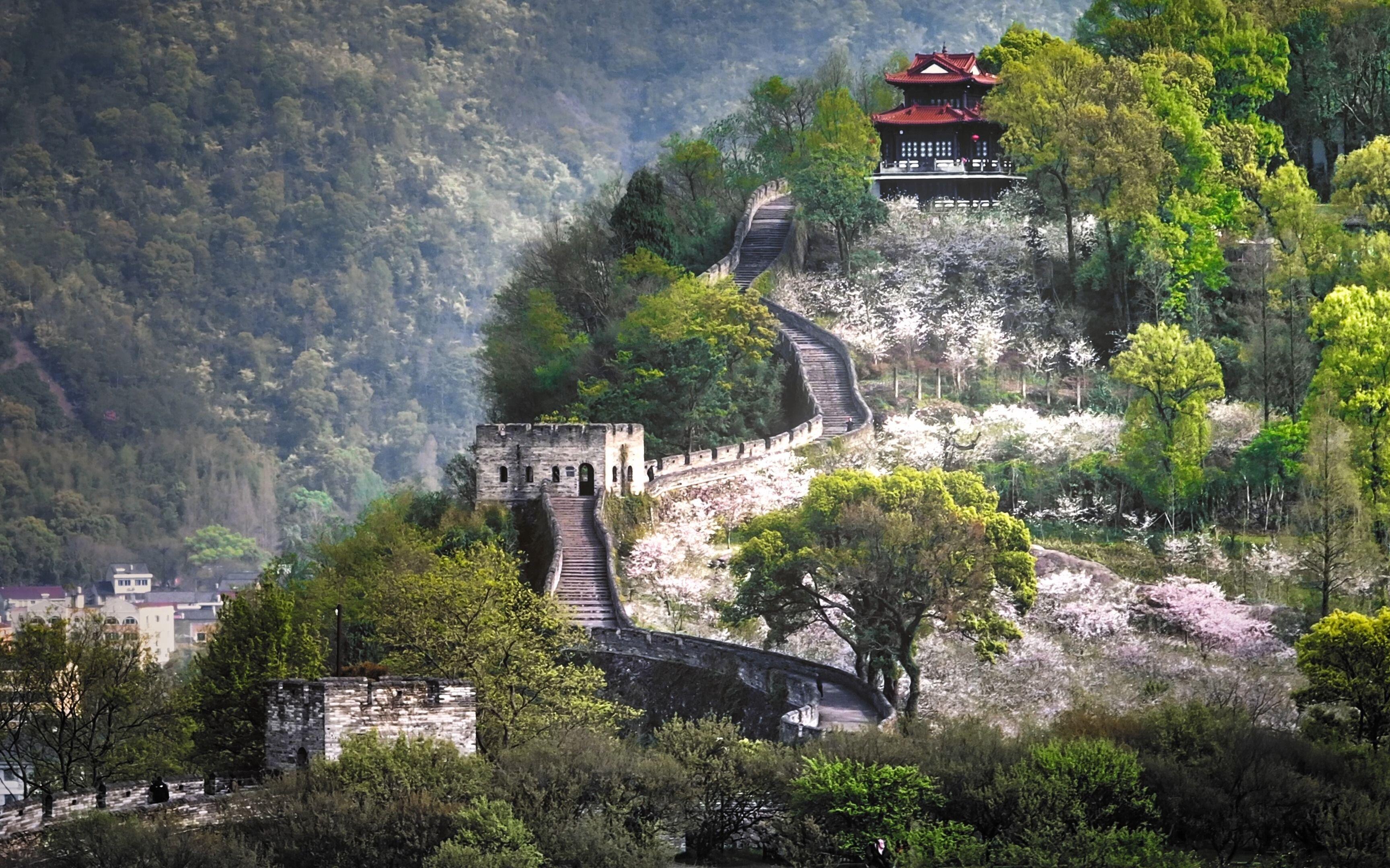 Great Wall in S of Changjiang River - 1