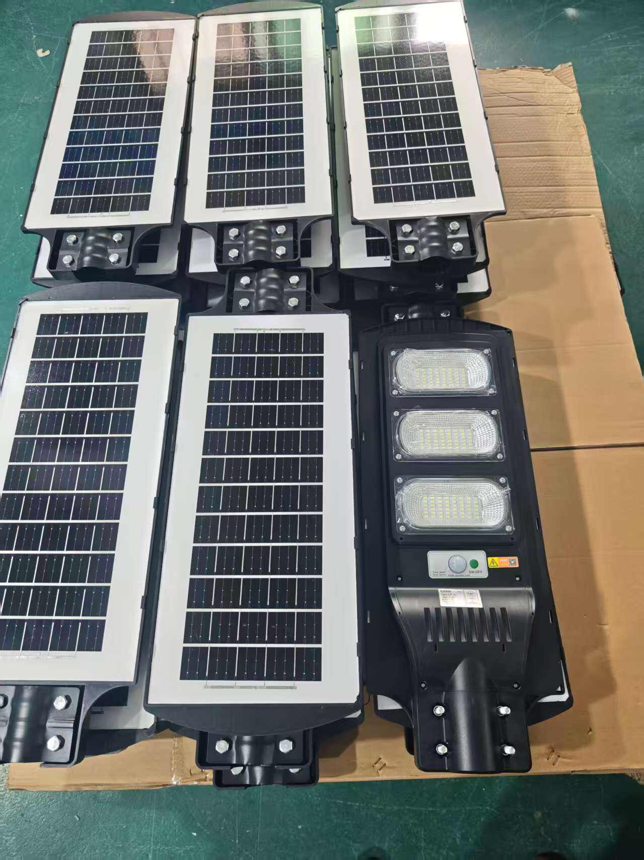 Yake Lighting Fixture Trading Co., Ltd., Haizhu District, Guangzhou City workshop 5