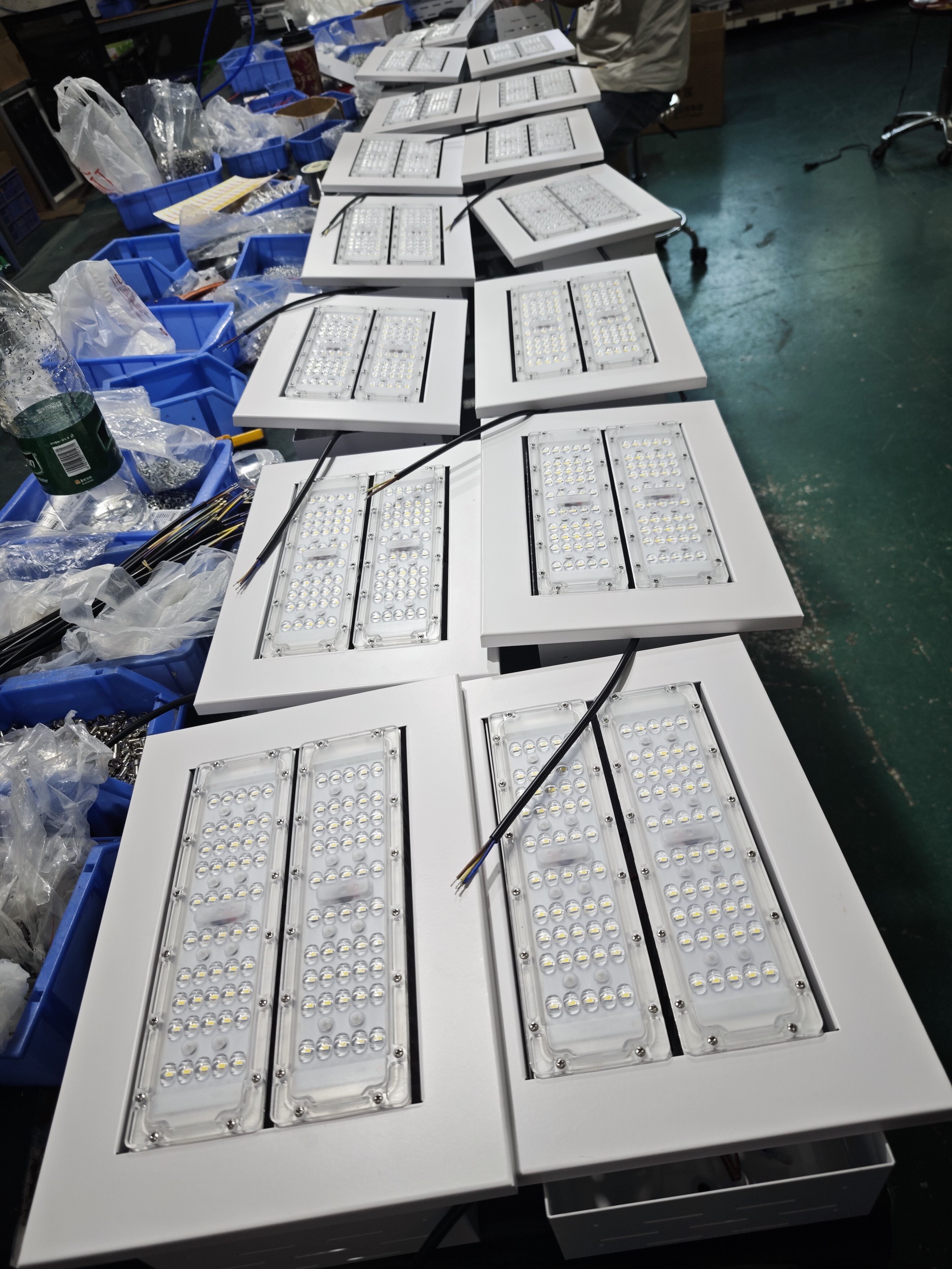 Yake Lighting Fixture Trading Co., Ltd., Haizhu District, Guangzhou City workshop 9