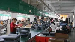 Jiangxi Chengleke luggage workshop 1