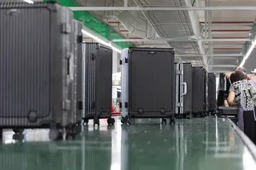 Jiangxi Chengleke luggage workshop 2