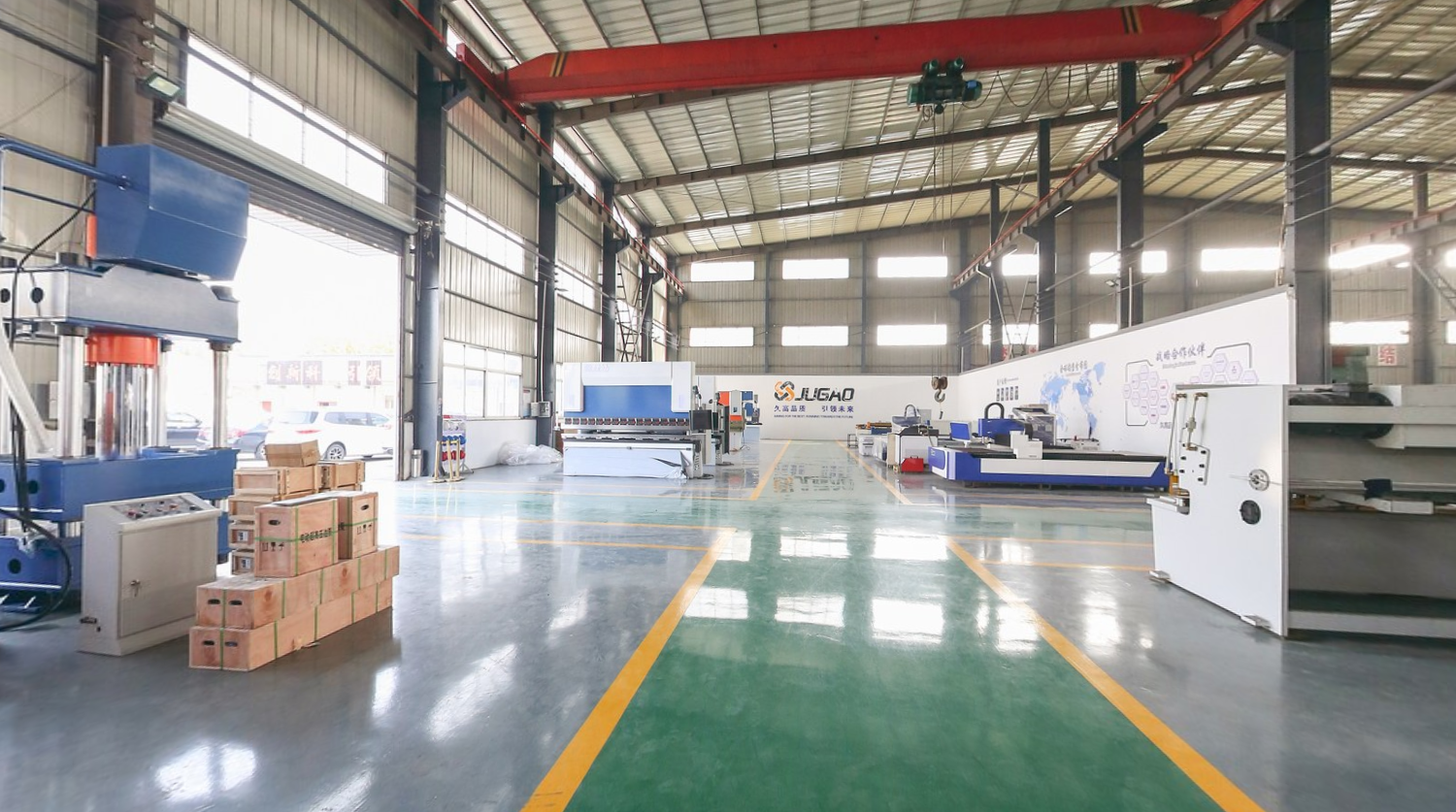 JUGAO CNC MACHINE JIANGSU CO workshop 3
