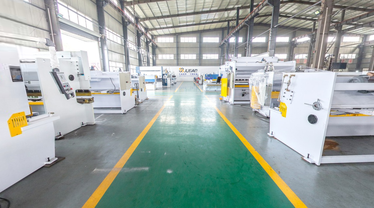 JUGAO CNC MACHINE JIANGSU CO workshop 2