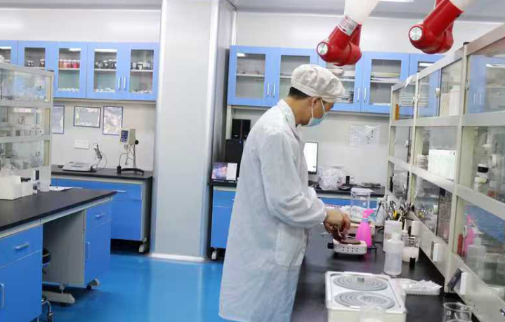 Zhejiang Caizi Cosmetics Co., Ltd. workshop 2