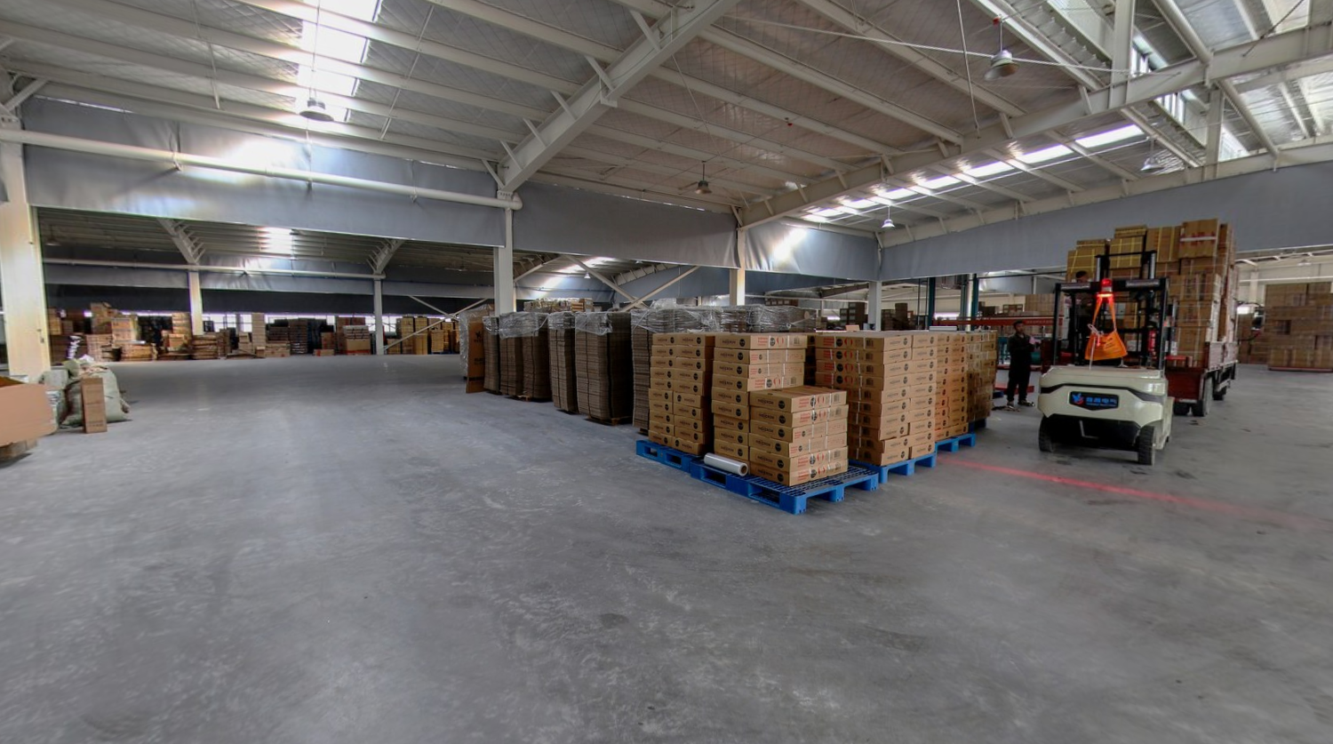 Linyi Yangao Electric workshop 2