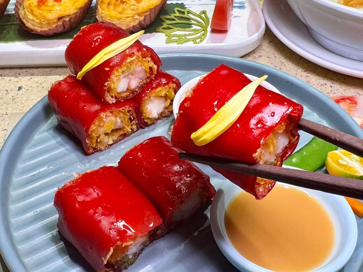 Lunch Savor the authentic local delicacies of Guangzhou and dive into the rich culture of Cantonese cuisine. - 3